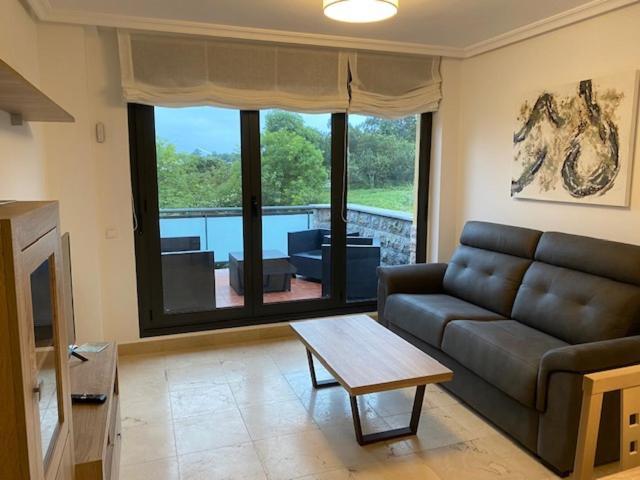 Apartamento Marina Llanes II エクステリア 写真